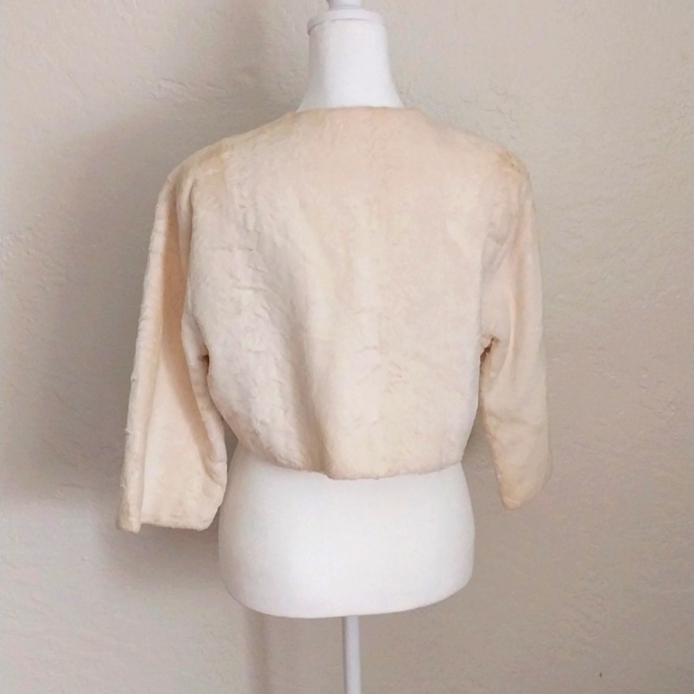 Vintage Faux Fur Elegant Cream Women's Bolero Style Jacket - Picture 3 of 6